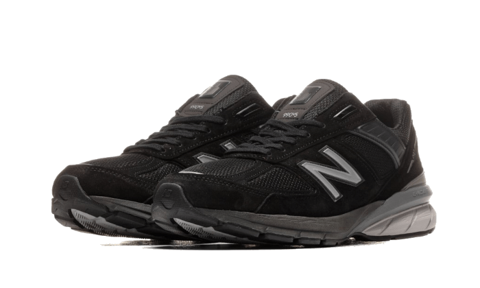 New Balance 990 v5 Black - M990BK5