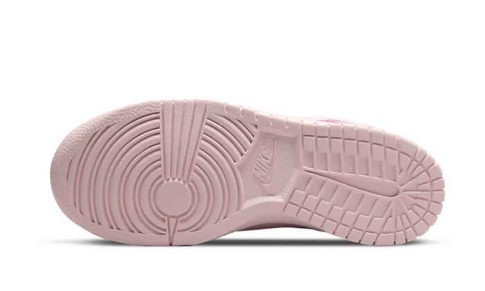 Nike Dunk Low SE Prism Pink - 921803-601